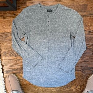Goodlife Men's Heather Gray Long Sleeve Henley